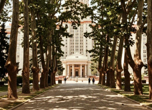 贝尔格莱德大学如何适配老城校区出行？ 2026贝尔格莱德大学求学出行方案