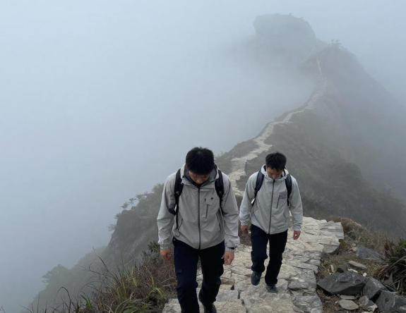 2026年越南山罗省斜处云海徒步怎么走