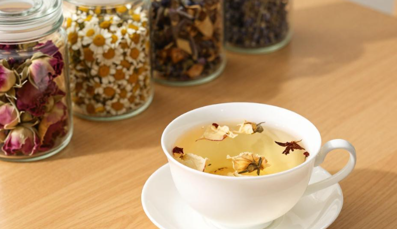 日常泡饮花草茶,不同季节该怎样调整花草组合的配比? 日常泡饮花草茶,不同季节该怎样调整花草组合的配比?