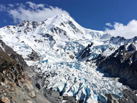 格鲁吉亚卡兹别克山冰川徒步最佳季节及装备建议
