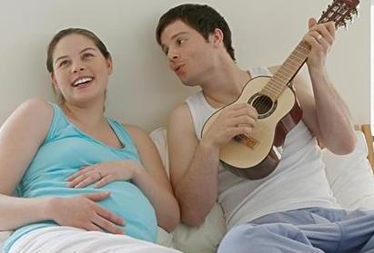 产后应该怎么给宝宝听音乐？宝妈必看