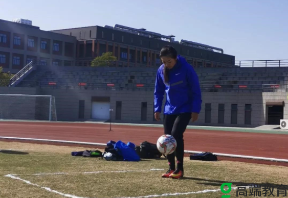 体育研究生可以去当大学老师吗?大学体育老师需要什么样的资质才能胜任呢？