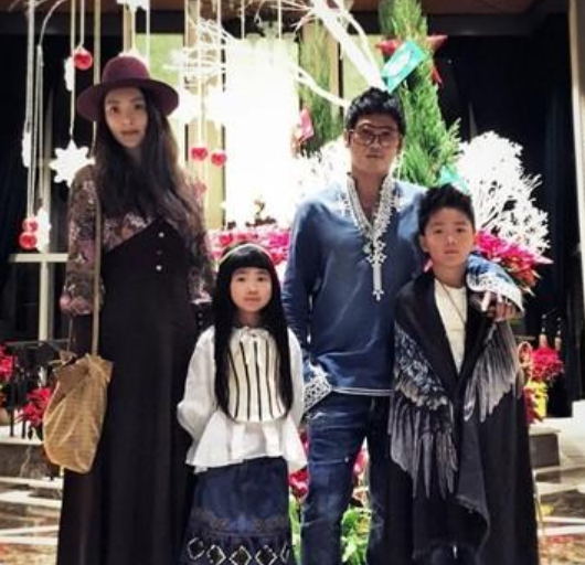 曹格脸书发文离婚?自称原因全在他?!这是神马回事? 曹格脸书发文离婚?自称原因全在他?!这是神马回事?