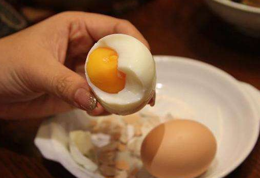 中年人吃鸡蛋也要注意?吃鸡蛋也要注意哪些问题?
