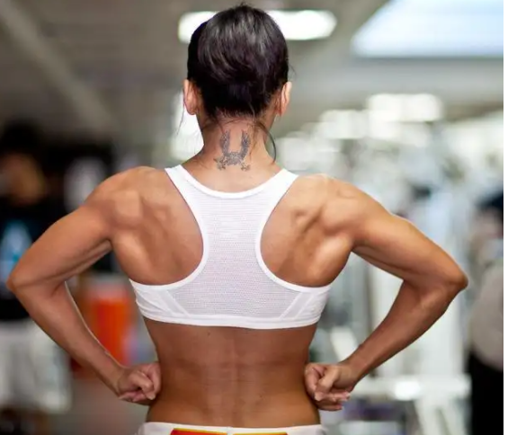 女性练出肌肉难吗女性练出肌肉会有这些好处