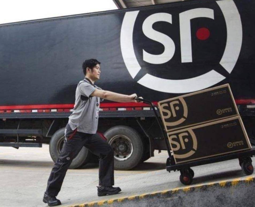 快递业内建议付快递上门派送费 京东顺丰上门服务受到消费者的普遍肯定