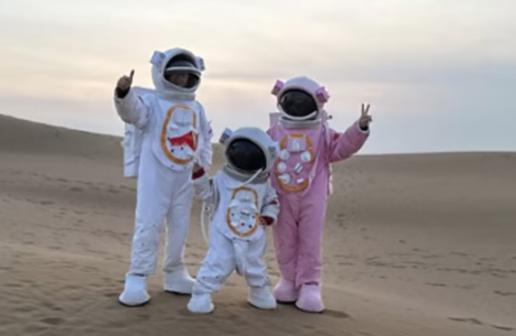 父母卖车卖房带6岁儿子全国游学 游学也是见天地见自己见众生的过程 父母卖车卖房带6岁儿子全国游学 游学也是见天地见自己见众生的过程