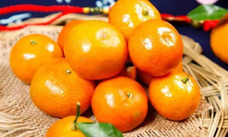 糖尿病患者过年想吃水果却不敢吃?糖尿病患者春节如何吃水果不升糖?