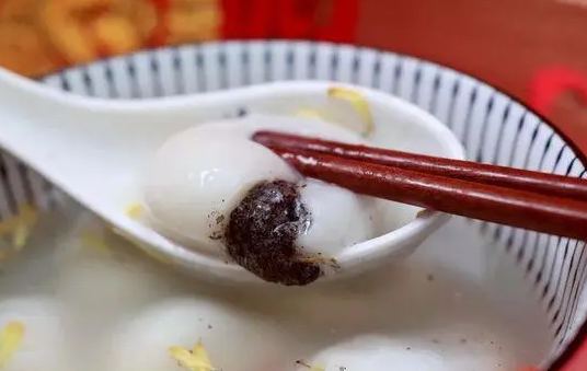 汤圆和元宵这些方面不一样!这才是2026年吃元宵的正确方式