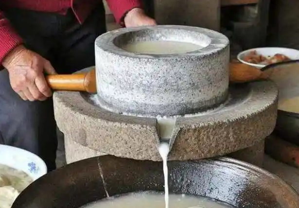 腊月二十五磨豆腐营养吃法来了，2026春节豆腐的5种吃法收藏好